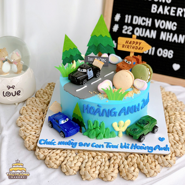 Bánh kem sinh nhật Xe Ô Tô dành bé trai - Tiệm bánh MiaCake Đà Nẵng