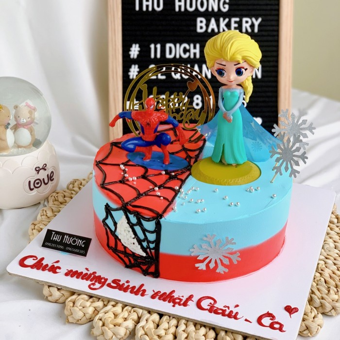 Bánh sinh nhật decor công chúa Elsa và người nhện