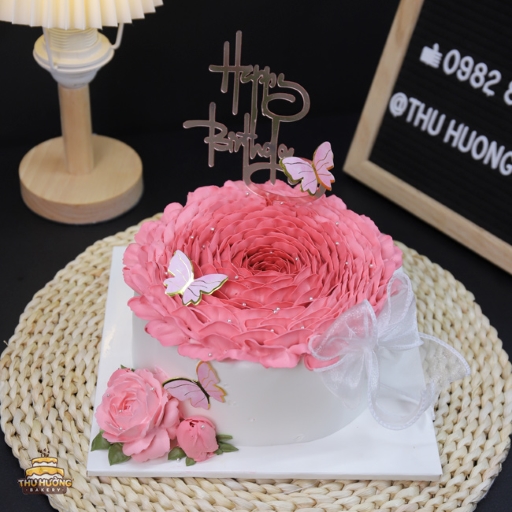 Bánh sinh nhật hoa hồng đẹp