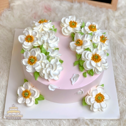 Bánh sinh nhật hoa kem đẹp