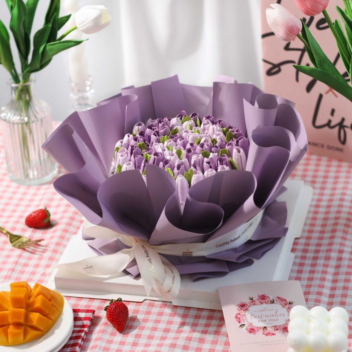 Bánh sinh nhật hoa tulip tím ấn tượng cho phái nữ