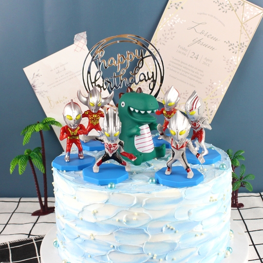 Bánh sinh nhật siêu nhân điện quang màu xanh cho bé trai