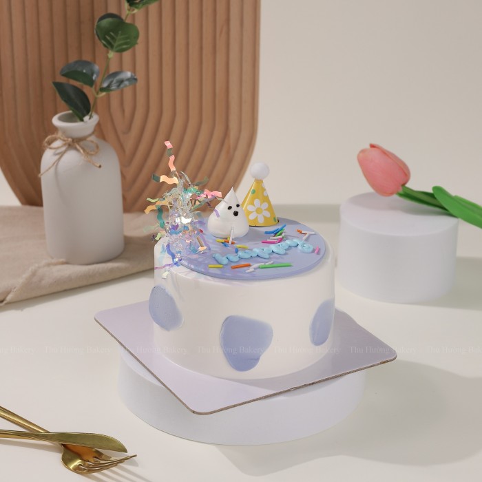 Bánh sinh nhật size nhỏ trang trí đơn giản