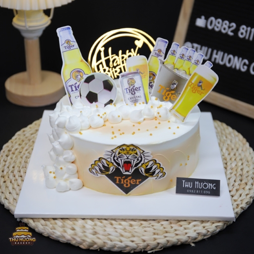 Bánh sinh nhật trang trí bữa tiệc Tiger