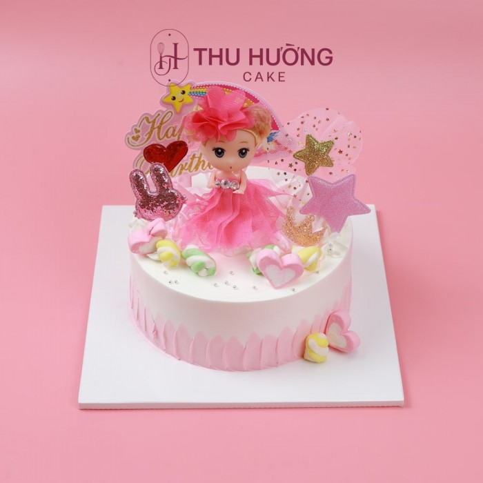 Bánh sinh nhật trang trí búp bê dễ thương