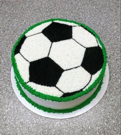 Bánh sinh nhật vẽ hình quả bóng đá đơn giản