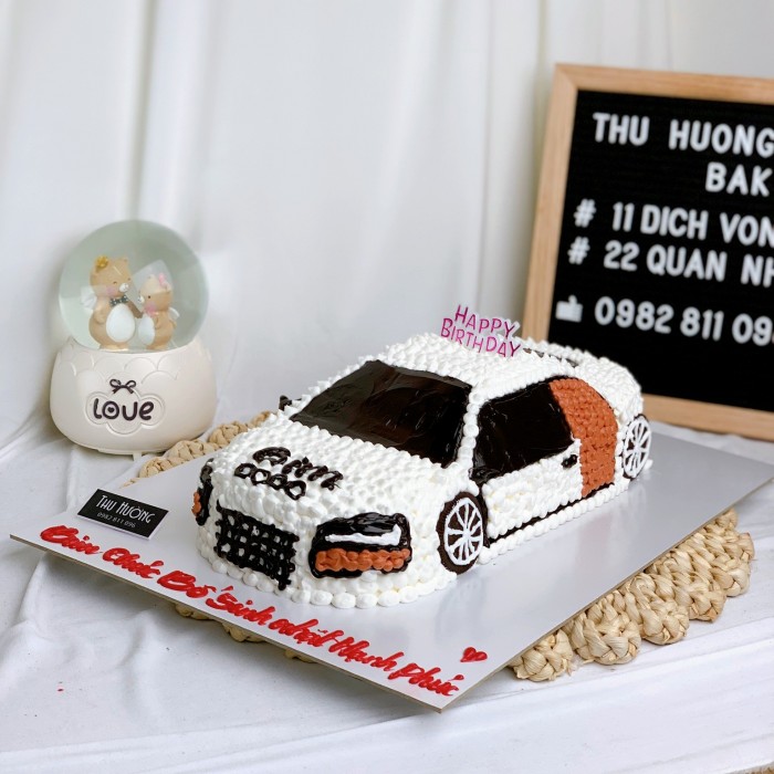 Bánh sinh nhật xe audi