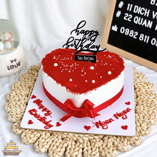 Bộ sưu tập mẫu bánh sinh nhật trái tim đỏ lãng mạn