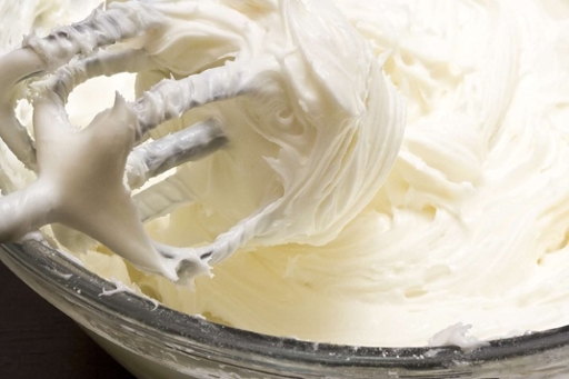 Cách làm kem trang trí bánh sinh nhật bằng Topping Cream