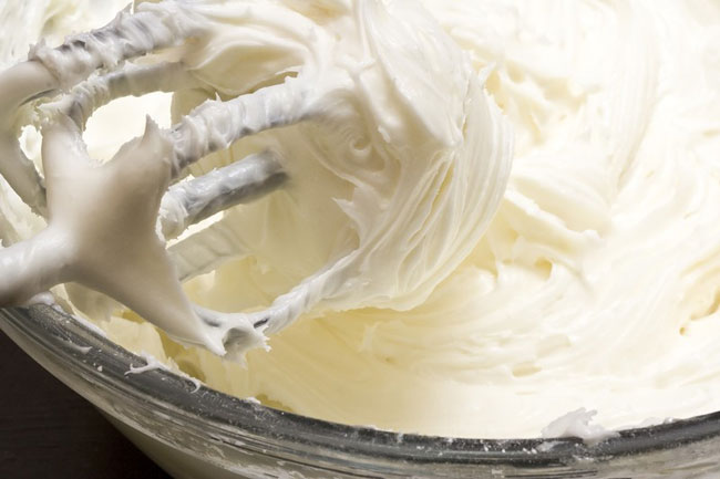 Học cách làm kem phủ bánh gato thơm ngon