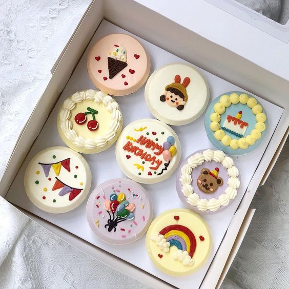 Set bánh cupcake cute tặng bé gái