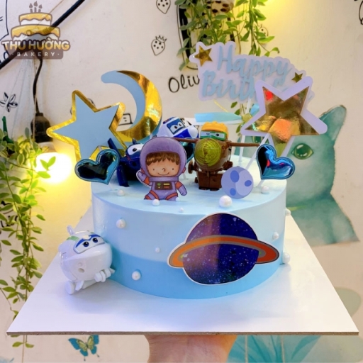 Trang trí bánh sinh nhật phi hành gia theo phong cách đáng yêu