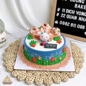 Bánh sinh nhật trang trí chú thỏ trắng