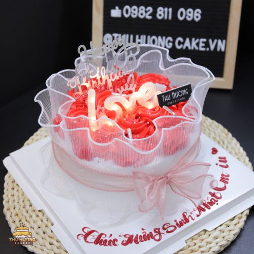 Bánh sinh nhật bó hoa hồng ddeonf chữ love -3