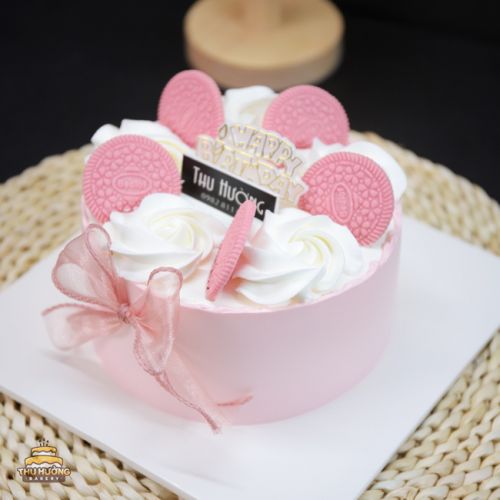 Bánh sinh nhật tone hồng kẹo oreo -2